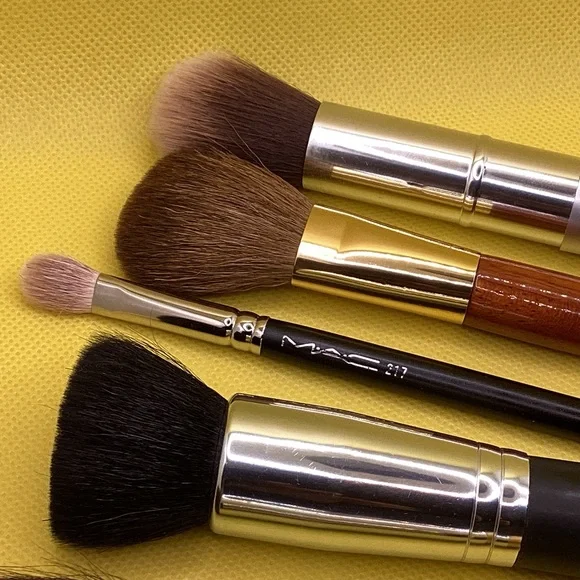 VINTAGE MAKEUP BRUSHES MIXED BRAND LOT of 5 - Picture 4 of 6
